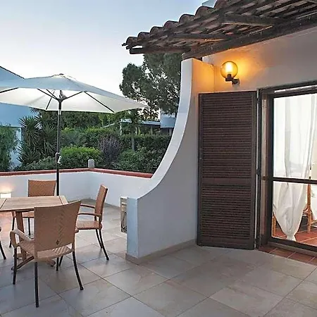 Canneto Beach Couette-café 4*